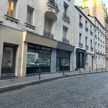 Wonderful And Spacious Flat In Opera Montmartre
